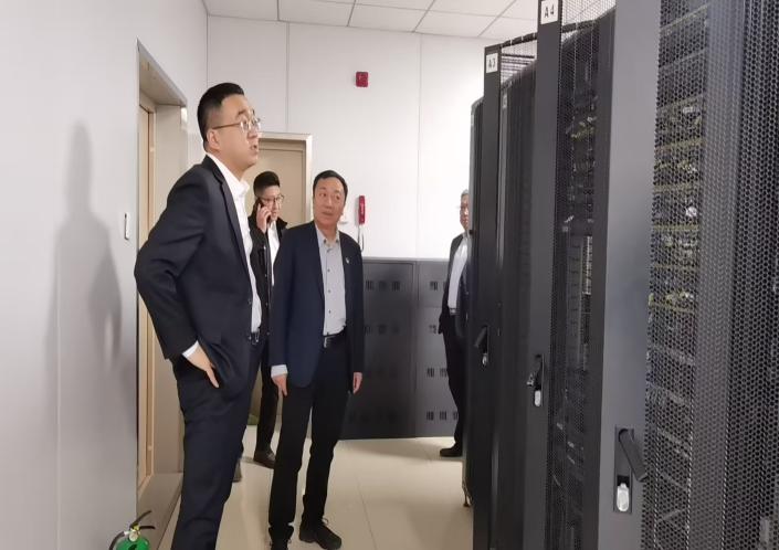 63c1feba49596ec5511c19f8b175b525